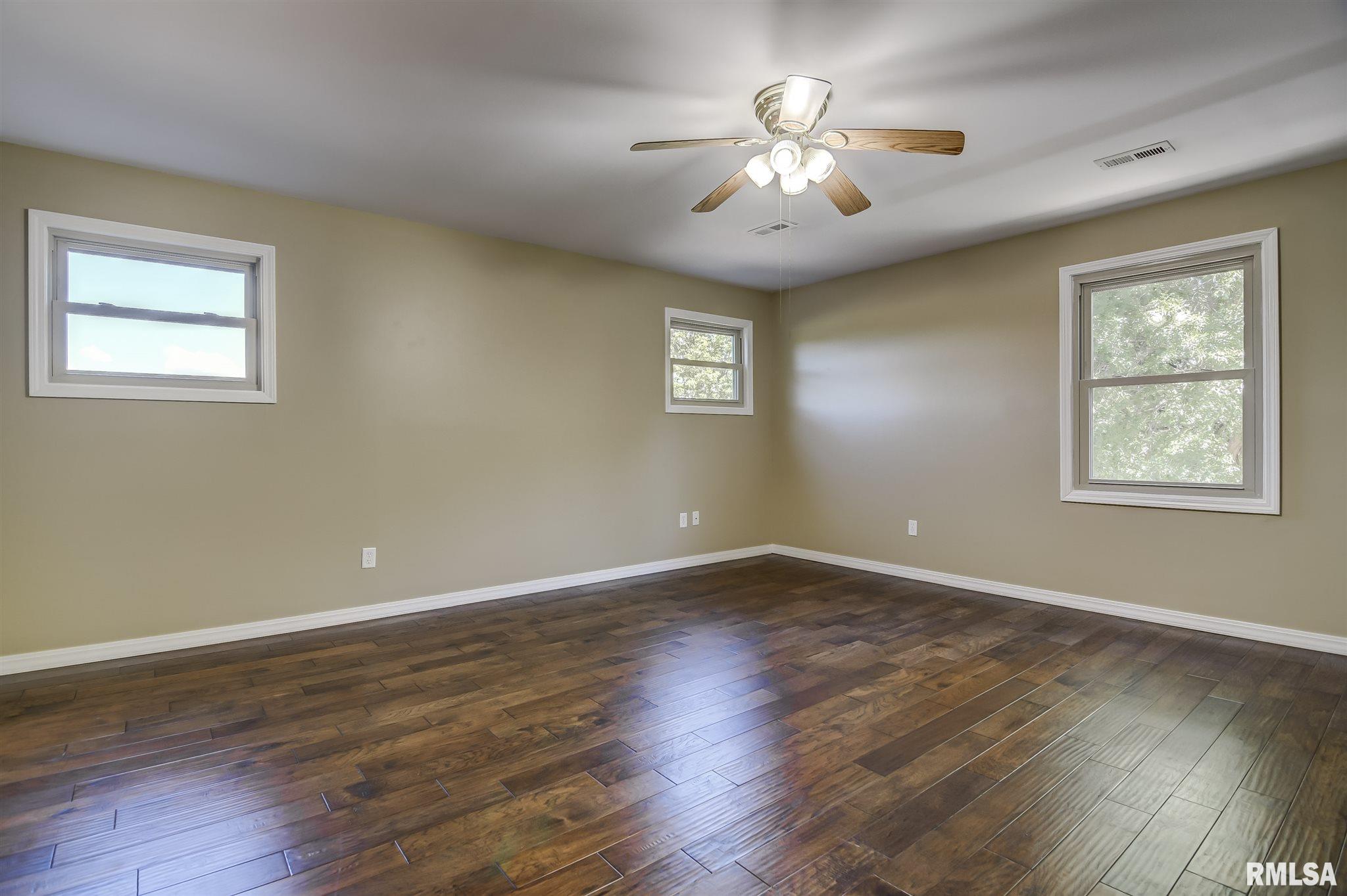 2531 County Road 625 East Rochester, IL 62563 - Photo 20 of 50 Gallery Image 20