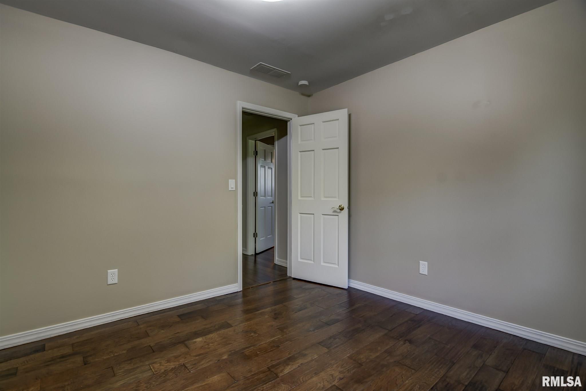 2531 County Road 625 East Rochester, IL 62563 - Photo 25 of 50 Gallery Image 25