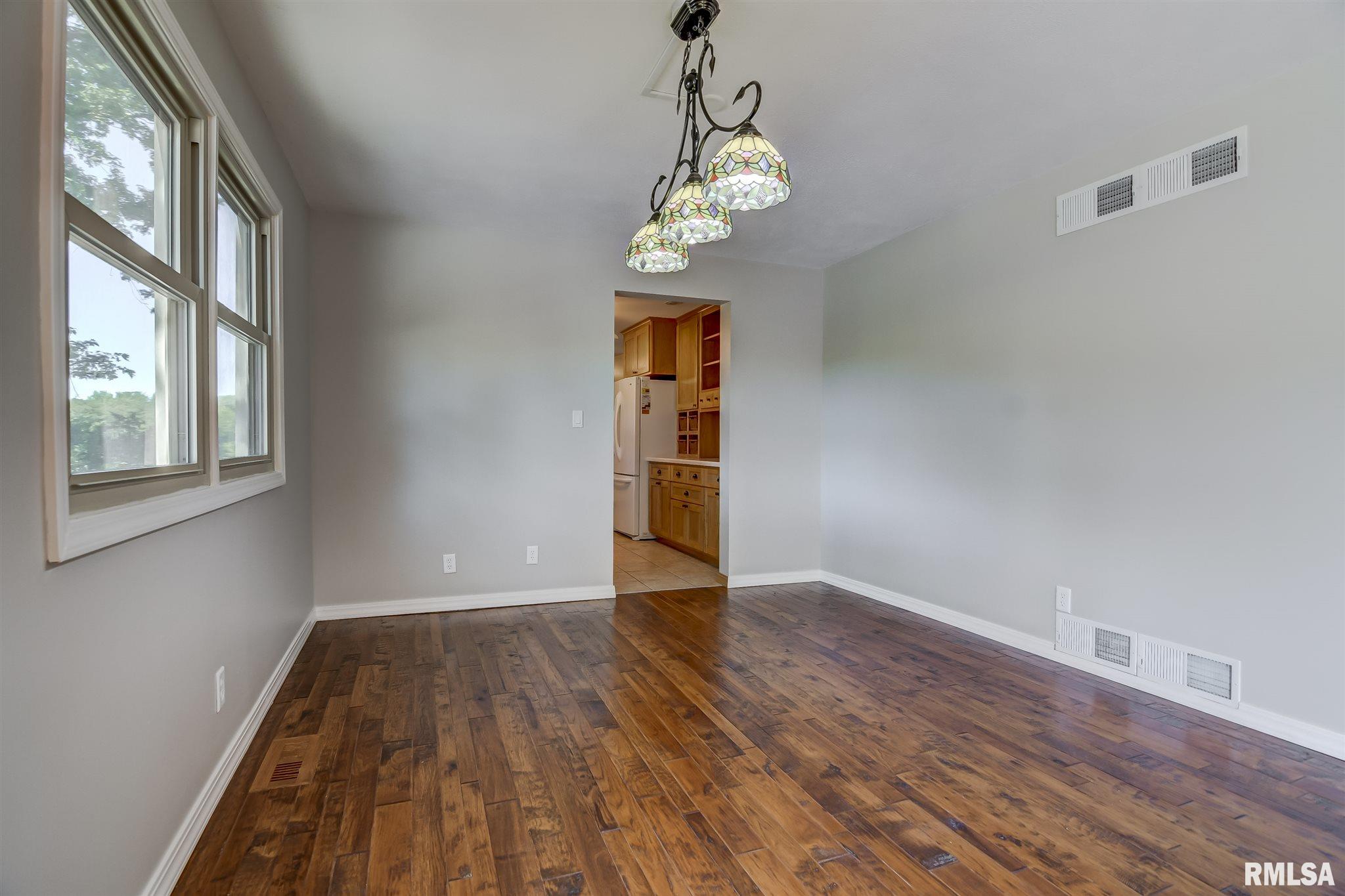 2531 County Road 625 East Rochester, IL 62563 - Photo 8 of 50 Gallery Image 8