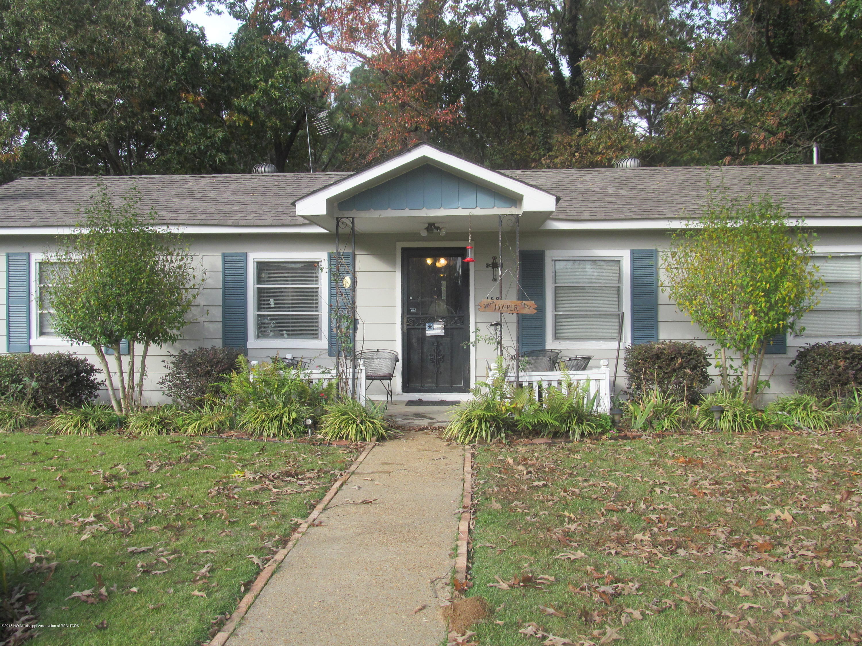 158 Lakeside Road Pope, MS 38658 - Photo 1 of 16 IMG_3171