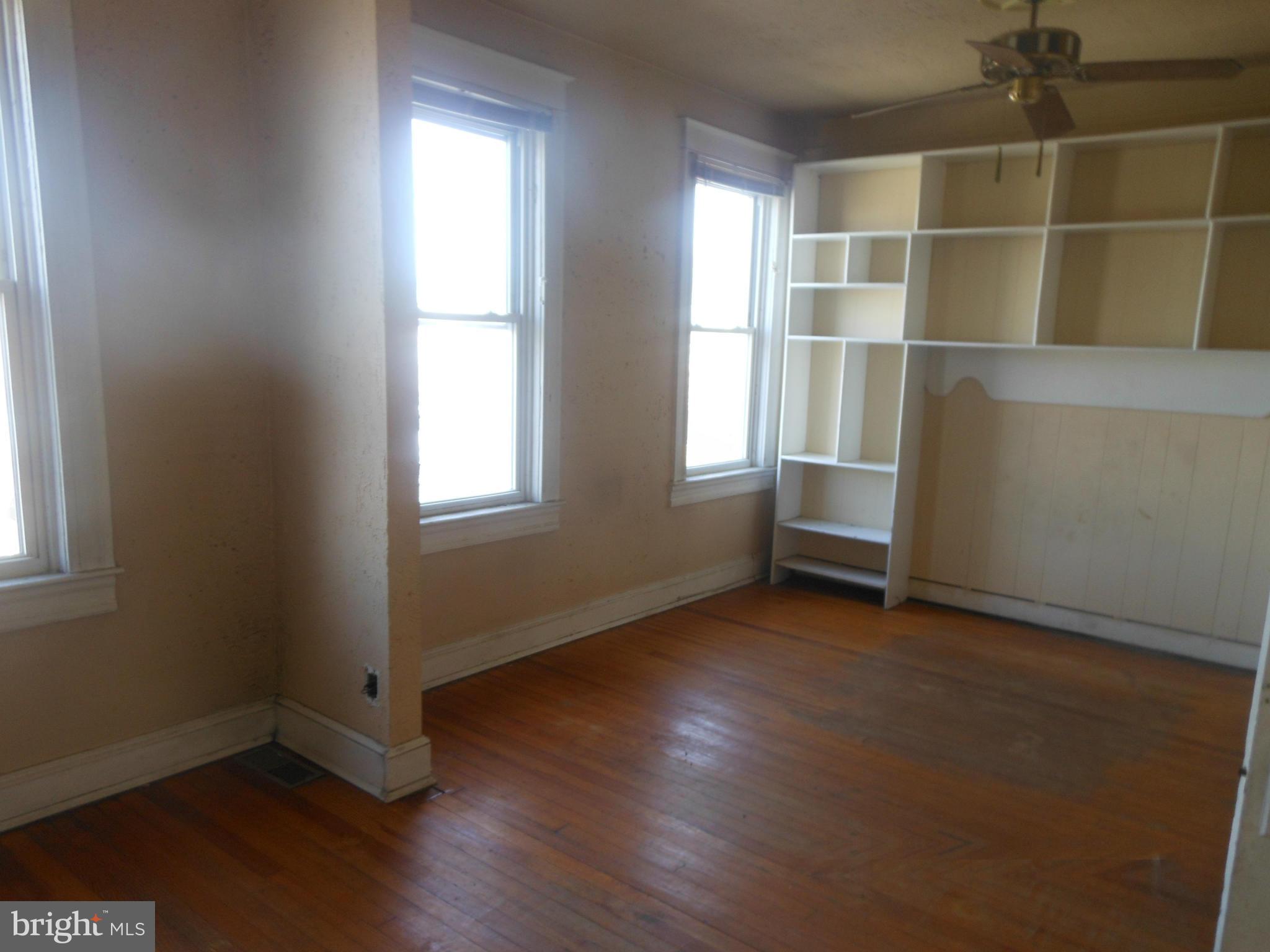 418 Edgewood Street Baltimore, MD 21229 - Photo 6 of 10 Bedroom one