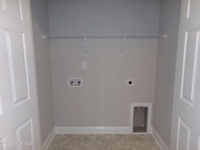 $1,555 | 201 Loren Road, Hubert, NC 28539