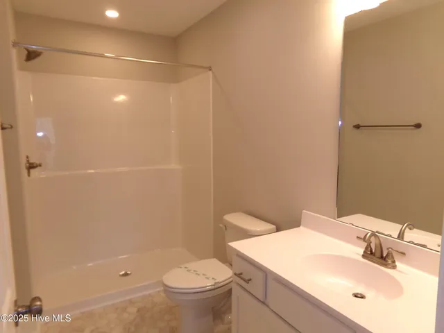 $1,555 | 201 Loren Road, Hubert, NC 28539