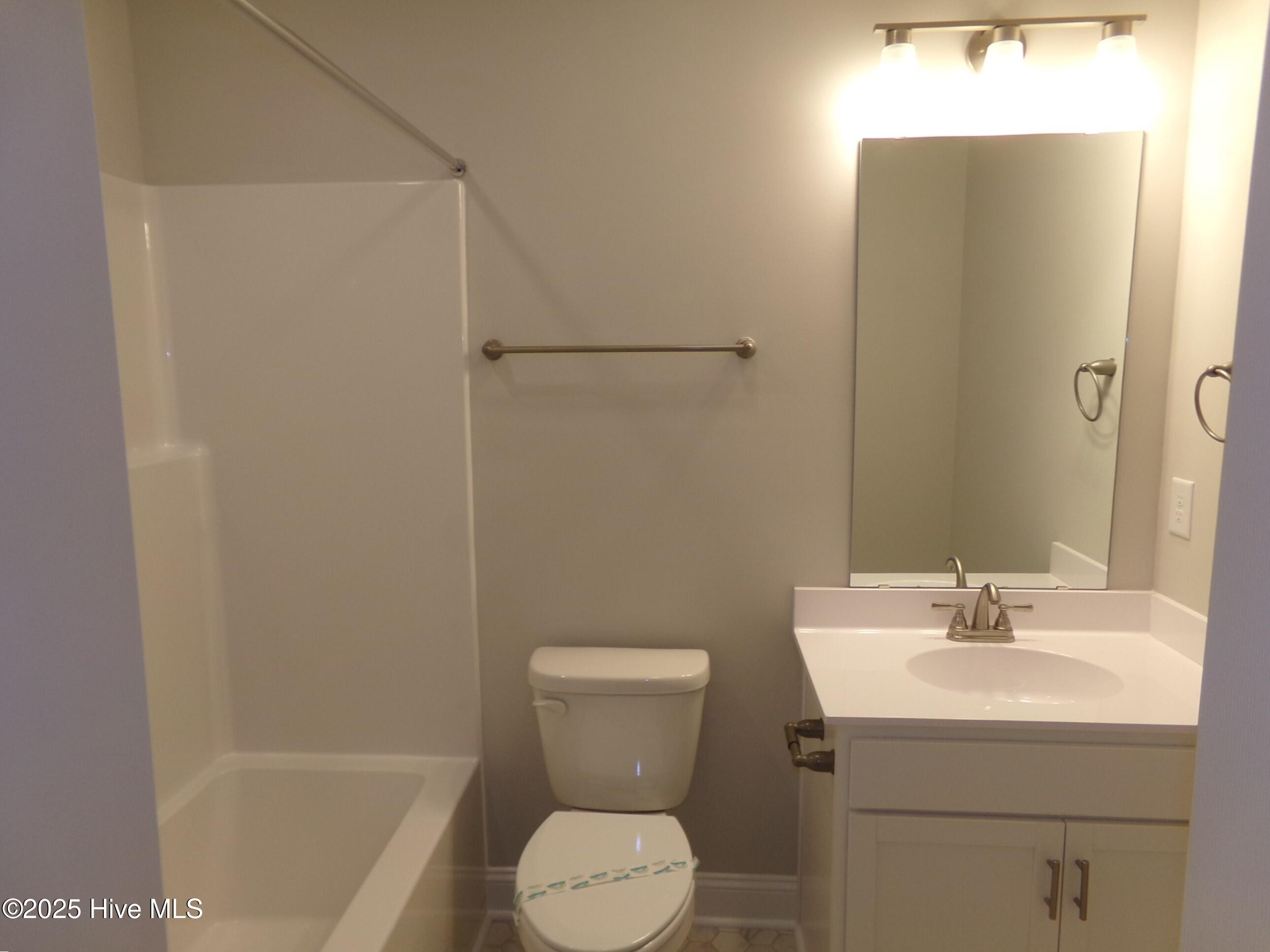 201 Loren Road Hubert, NC 28539 - Photo 23 of 29 upstairs bath