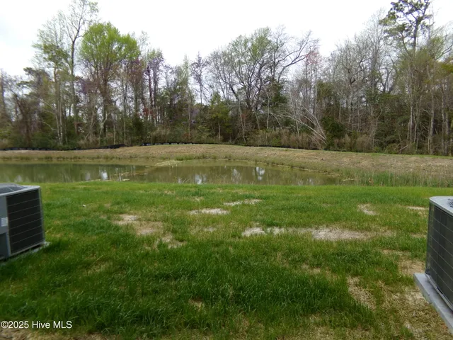 $1,555 | 201 Loren Road, Hubert, NC 28539