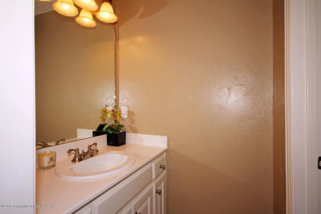 23 Cypress Point Amarillo, TX 79124 - Photo 30 of 47 2nd Bedroom Vanity