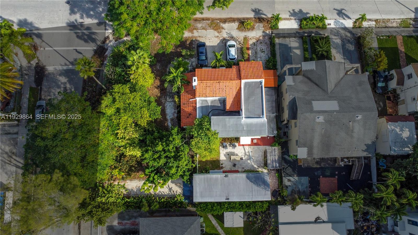 512 Southwest 21st Avenue Miami, FL 33135 - Photo 5 of 33 an aerial view of multiple house