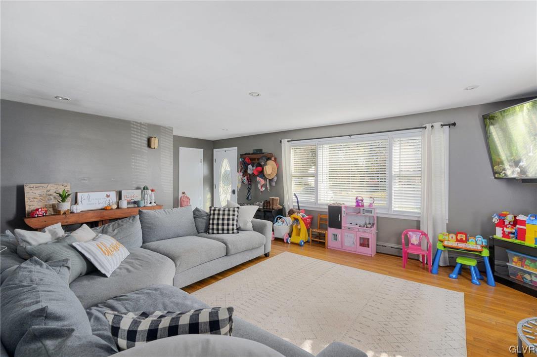 648 Locke Heights Road Bangor, PA 18013 - Photo 11 of 28 Gallery Image 11
