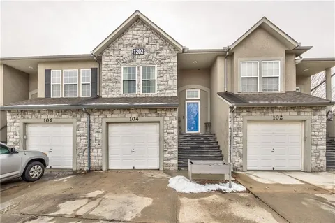 $245,000 | 1202 North Mart-way Drive, Unit 104, Olathe, KS 66061