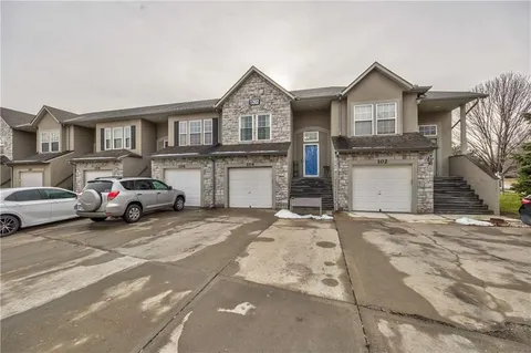 $245,000 | 1202 North Mart-way Drive, Unit 104, Olathe, KS 66061