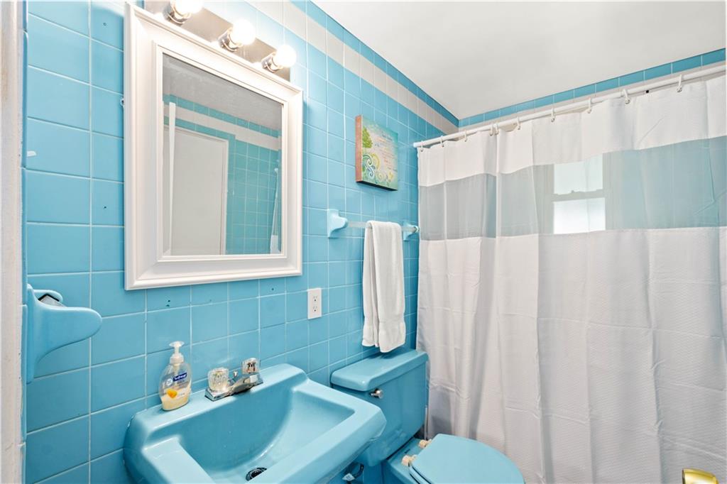 1021 Connor Road Pittsburgh, PA 15234 - Photo 13 of 25 Gallery Image 13