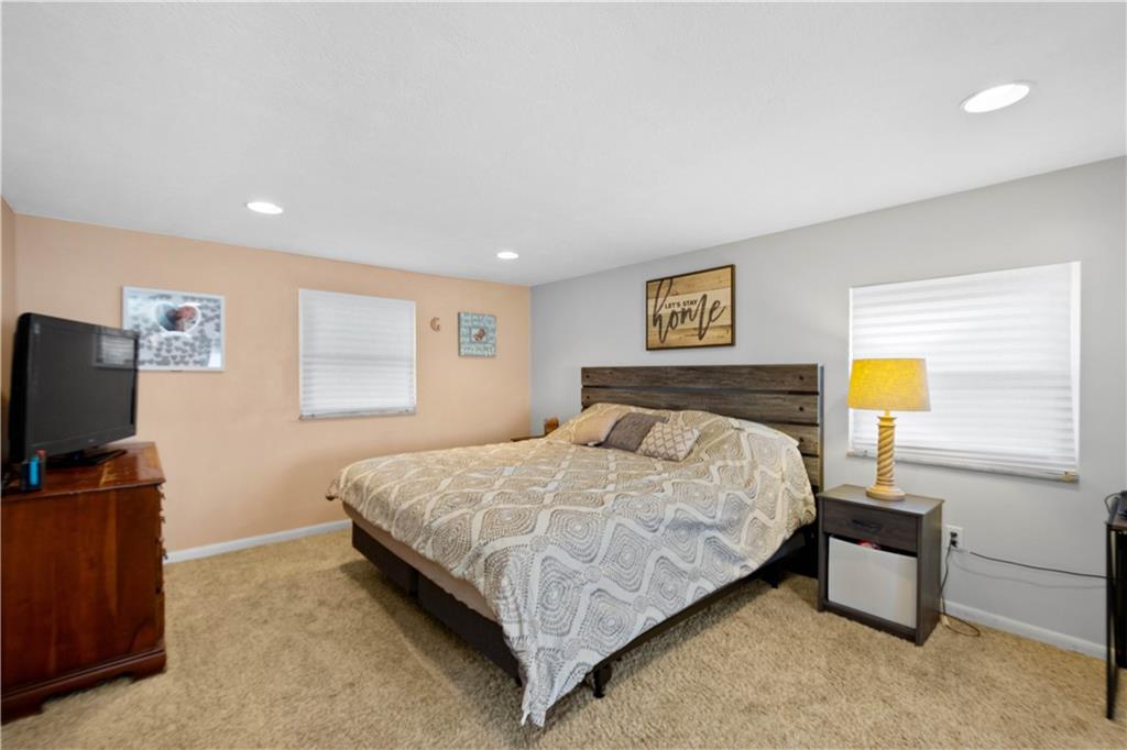 1021 Connor Road Pittsburgh, PA 15234 - Photo 14 of 25 Gallery Image 14