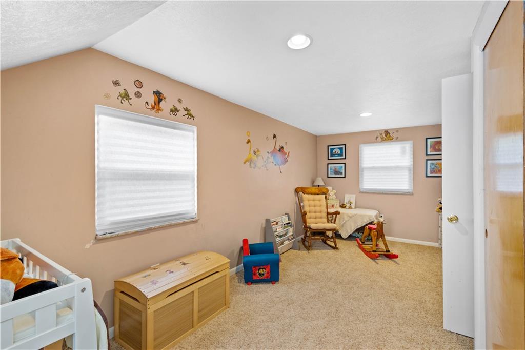 1021 Connor Road Pittsburgh, PA 15234 - Photo 17 of 25 Gallery Image 17