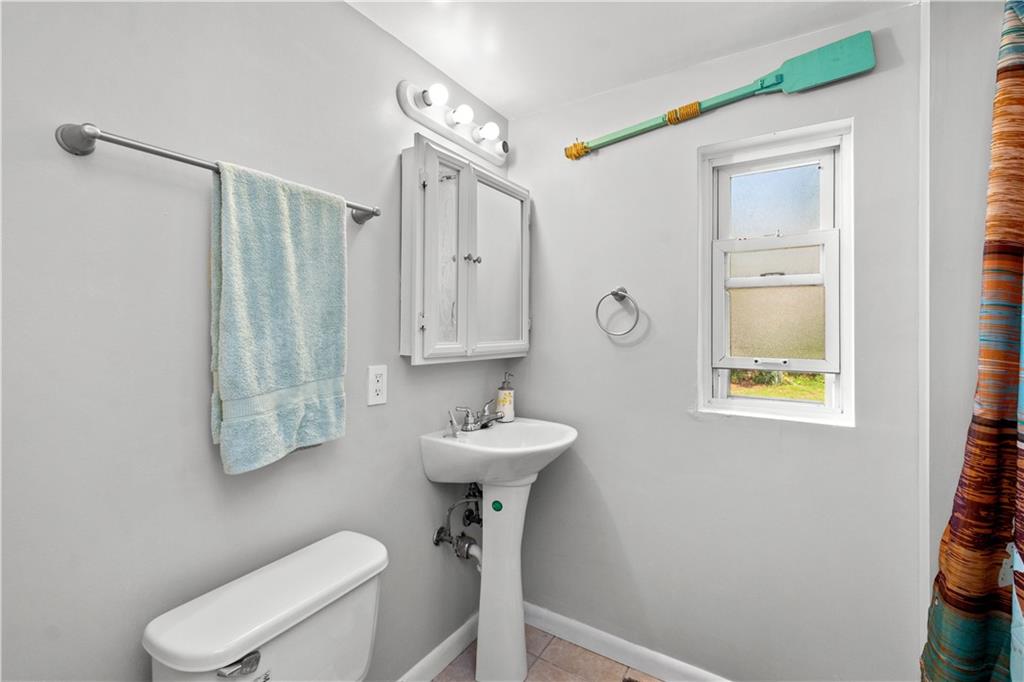 1021 Connor Road Pittsburgh, PA 15234 - Photo 18 of 25 Gallery Image 18