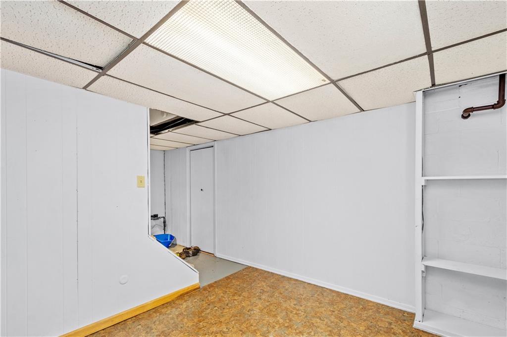 1021 Connor Road Pittsburgh, PA 15234 - Photo 19 of 25 Gallery Image 19