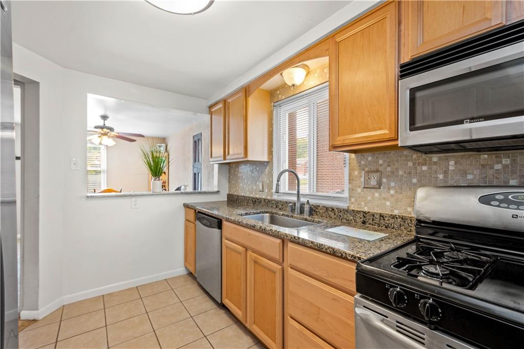1021 Connor Road Pittsburgh, PA 15234 - Photo 10 of 25 Gallery Image 10