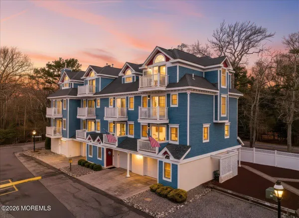 $499,900 | 351 Harbor View, Unit 51, Forked River, NJ 08731