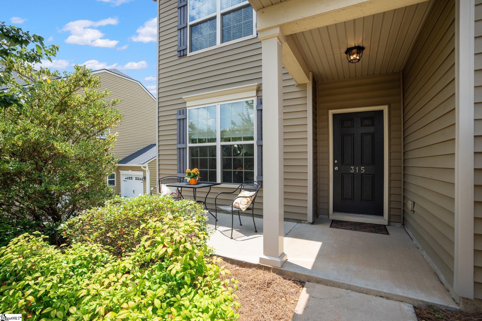 315 Park Ridge Circle Greer, SC 29651 - Photo 2 of 27 Gallery Image 2