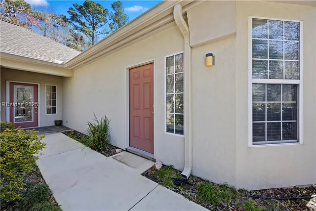 $525,000 | 167 Hampton Circle, Bluffton, SC 29909