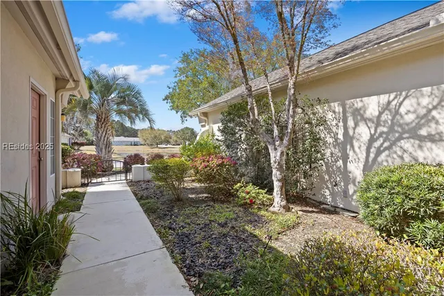 $525,000 | 167 Hampton Circle, Bluffton, SC 29909