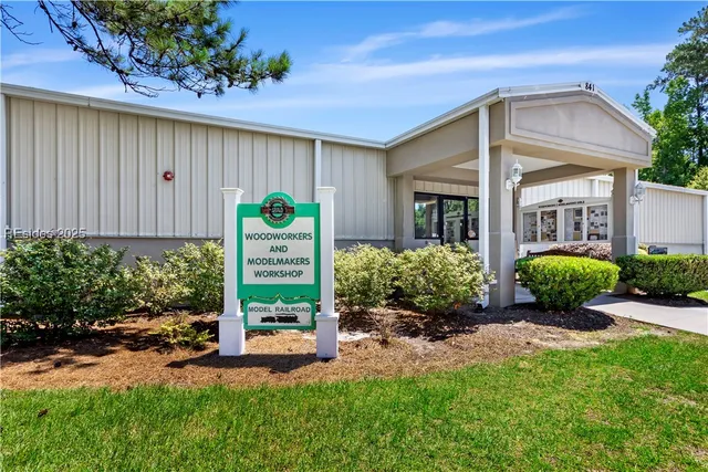 $525,000 | 167 Hampton Circle, Bluffton, SC 29909