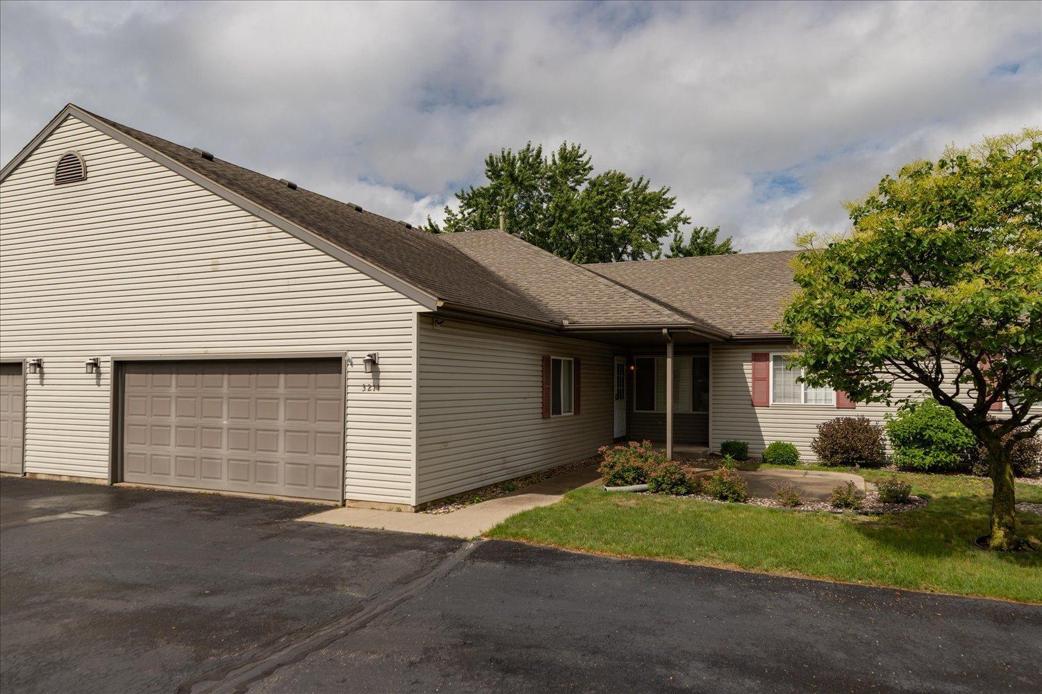 3211 Northern Valley Drive Northeast Rochester, MN 55906 - Photo 1 of 35