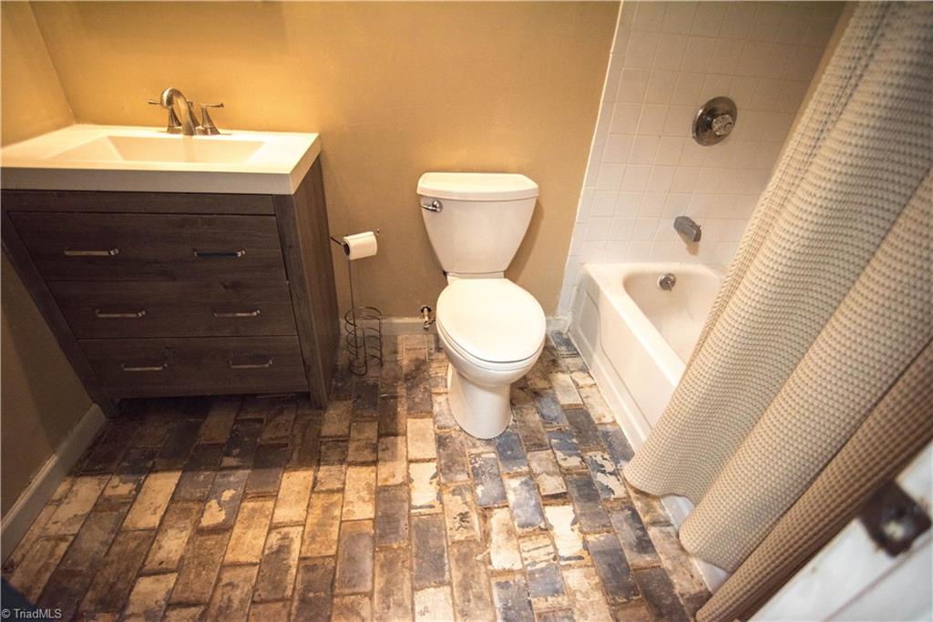 6655 El Rancho Drive Rural Hall, NC 27045 - Photo 16 of 30