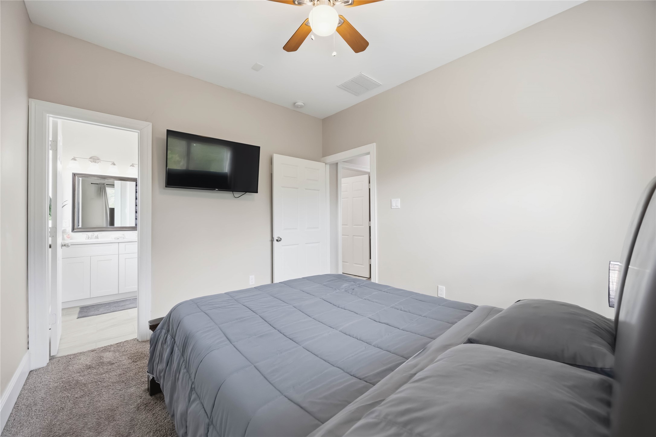 9320 Coffee Street, Unit B Houston, TX 77033 - Photo 21 of 26