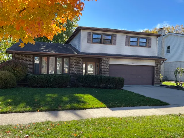 $540,000 | 1925 East Waverly Lane, Arlington Heights, IL 60004