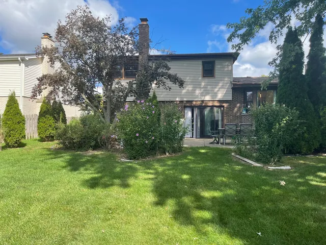 $540,000 | 1925 East Waverly Lane, Arlington Heights, IL 60004