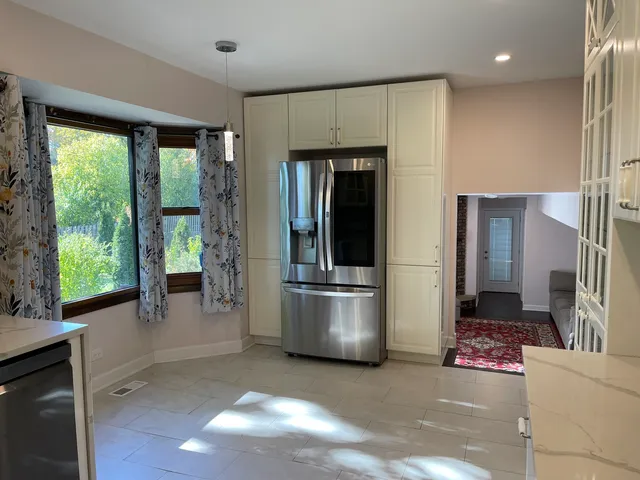 $540,000 | 1925 East Waverly Lane, Arlington Heights, IL 60004