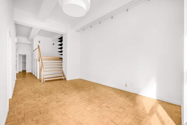 $829,000 | 310 East 46th Street, Unit 8L | Midtown East