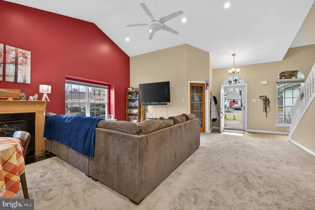 $475,000 | 44 Brook Drive, Burlington, NJ 08016