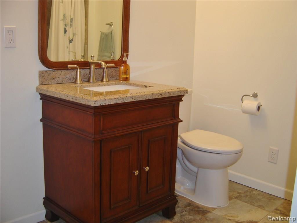 4378 Chase Lake Road Howell, MI 48855 - Photo 18 of 19 DSC06903.JPG