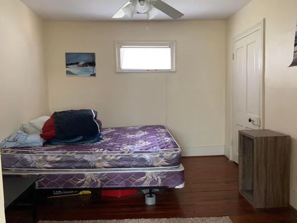 $2,375 | 107 Smith Street, Unit B, Charleston, SC 29403