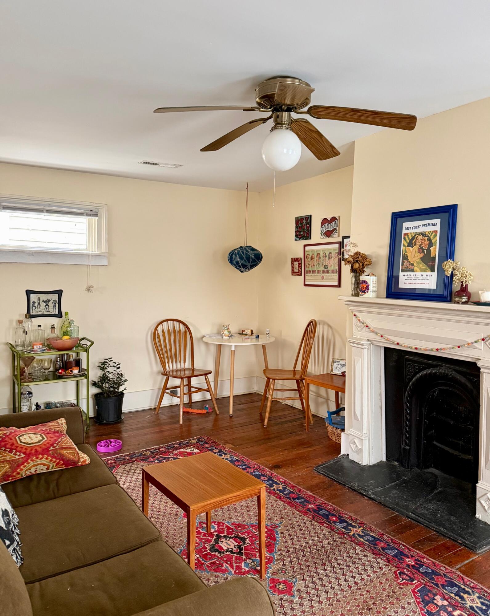 107 Smith Street, Unit B Charleston, SC 29403 - Photo 4 of 21 Living room