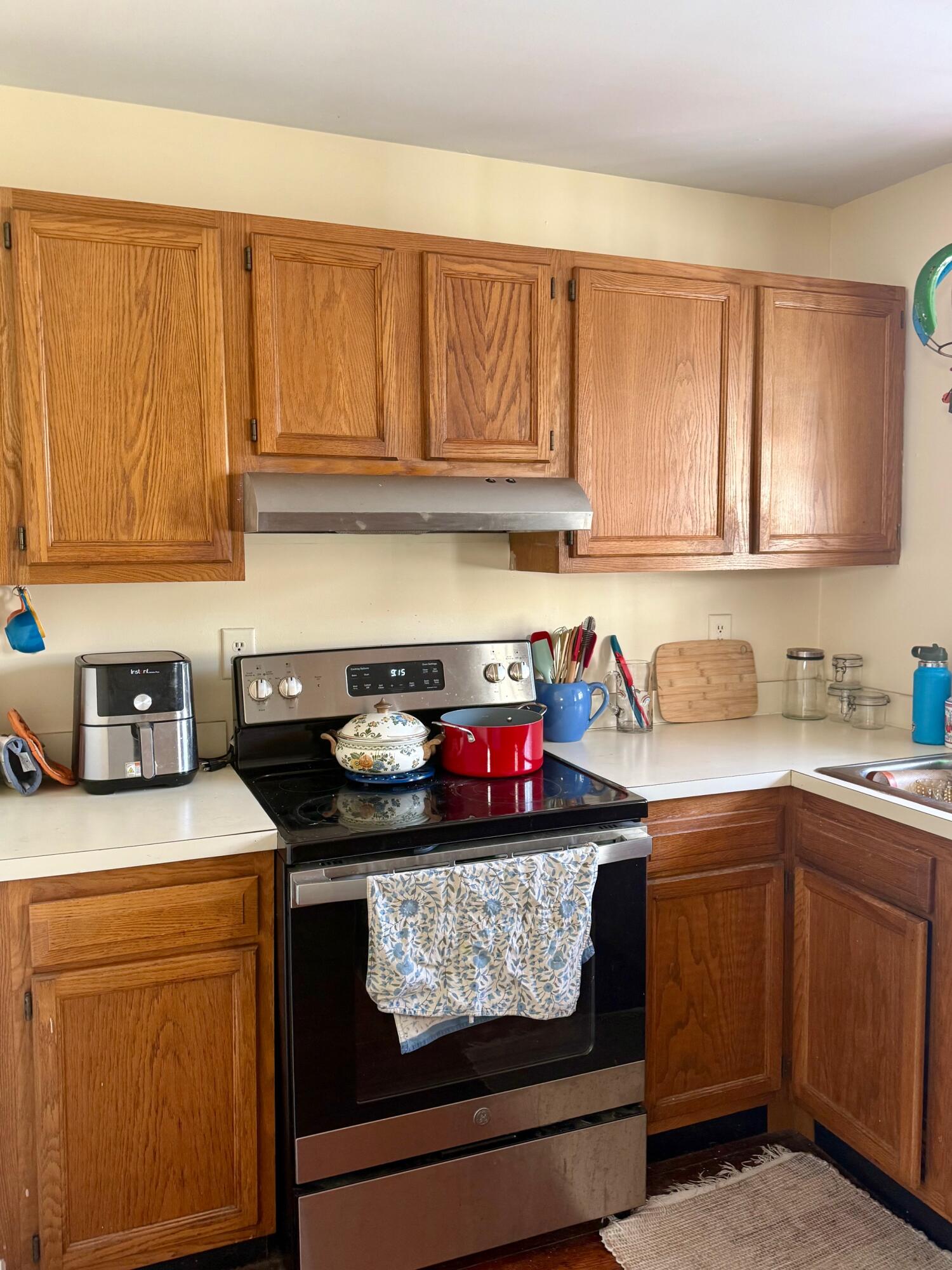 107 Smith Street, Unit B Charleston, SC 29403 - Photo 6 of 21 Kitchen