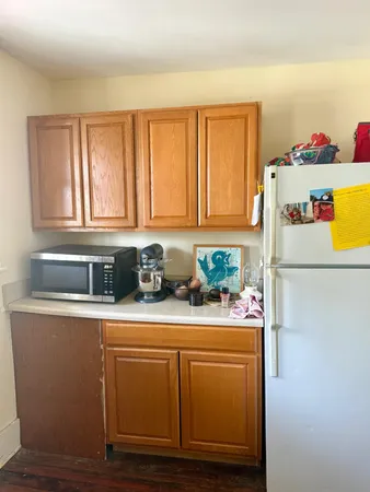 $2,375 | 107 Smith Street, Unit B, Charleston, SC 29403