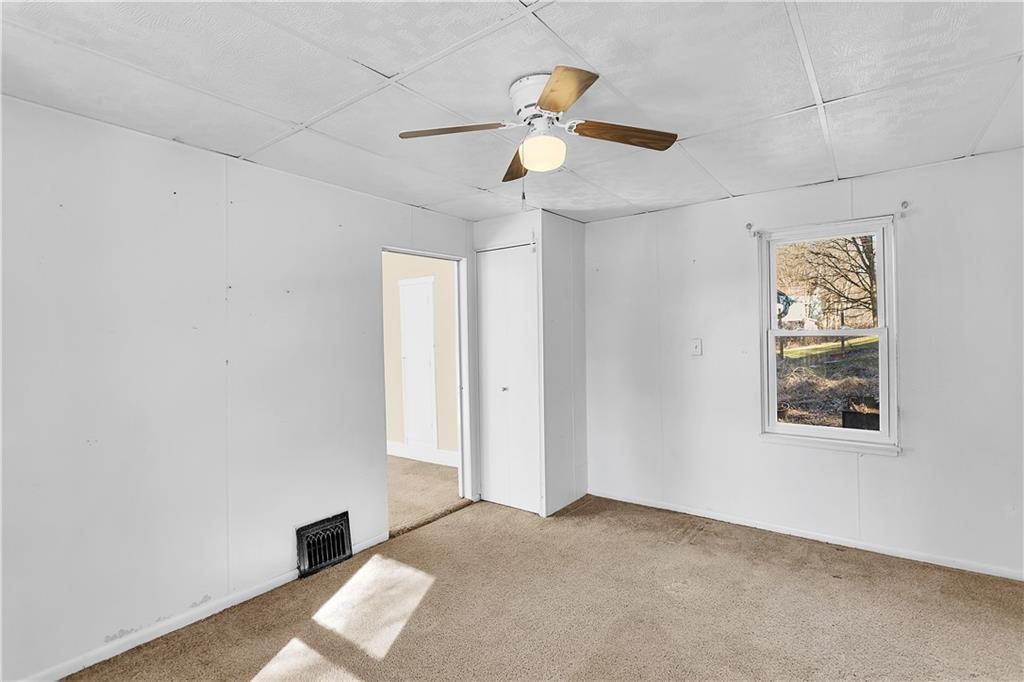1080 Valley Club Road Irwin, PA 15642 - Photo 20 of 23 Gallery Image 20