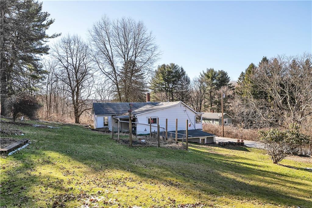 1080 Valley Club Road Irwin, PA 15642 - Photo 5 of 23 Gallery Image 5