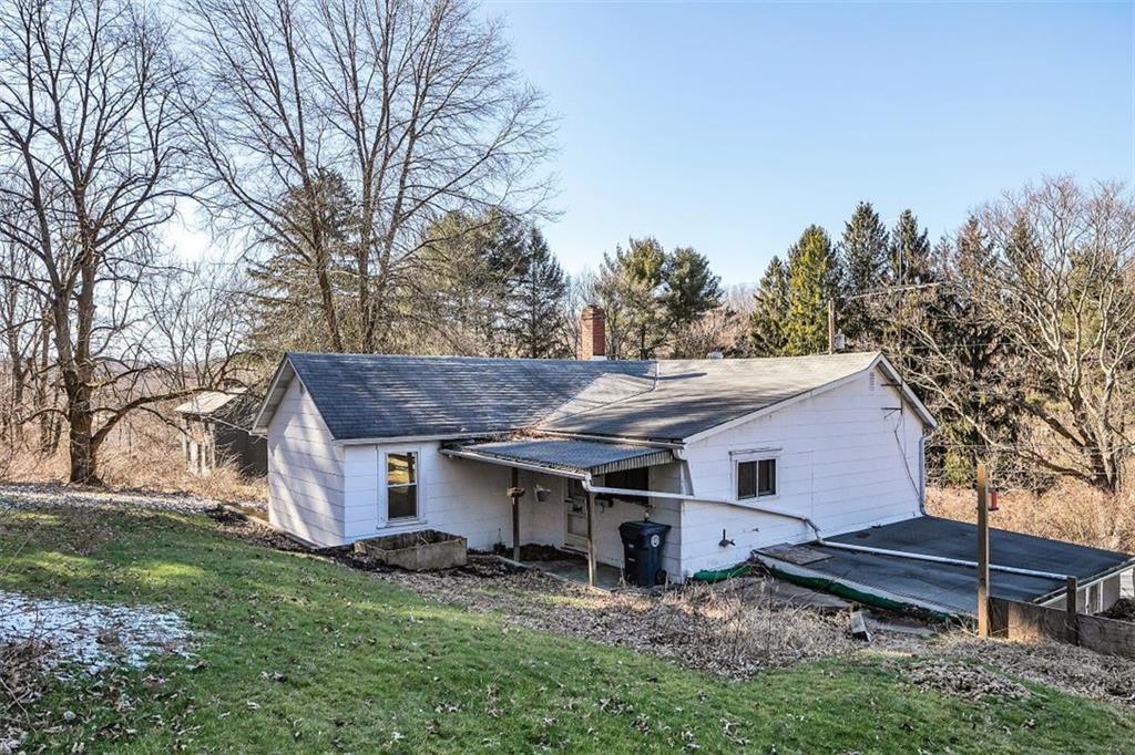 1080 Valley Club Road Irwin, PA 15642 - Photo 6 of 23 Gallery Image 6