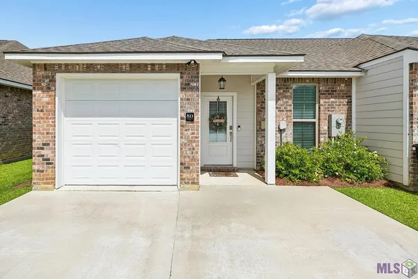 $185,000 | 33260 La Highway, Unit 8D, Denham Springs, LA 70706