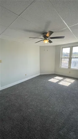 $1,000 | 424 West 7th Avenue, Unit 1, Tarentum, PA 15084