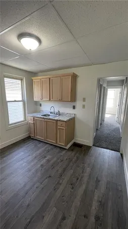 $1,000 | 424 West 7th Avenue, Unit 1, Tarentum, PA 15084