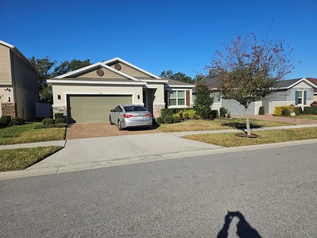 $435,000 | 404 Darcy Bluff Place, Valrico, FL 33594