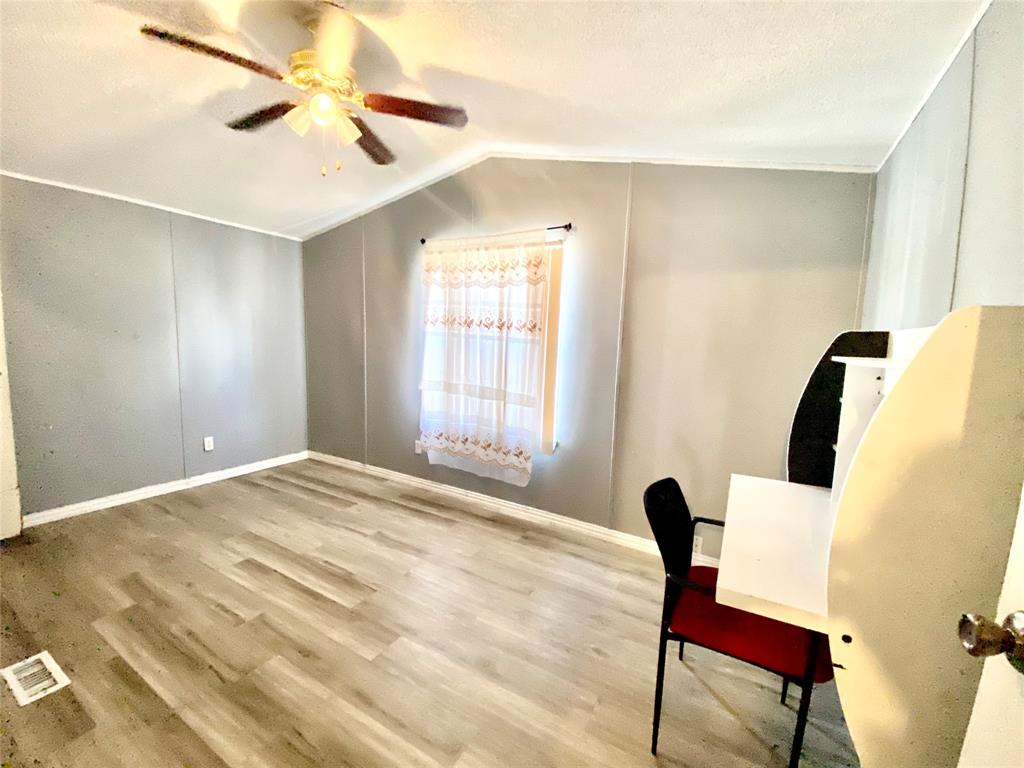 100 South Beltline Road, Unit 79 Dallas, TX 75253 - Photo 13 of 15 a workspace with furniture and window