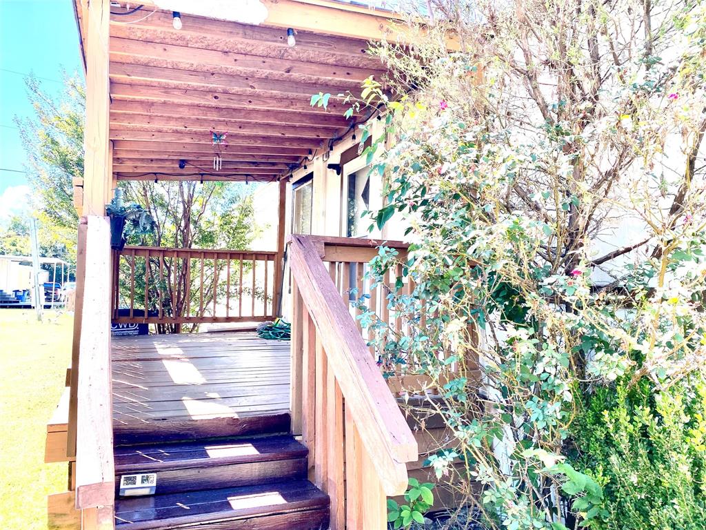 100 South Beltline Road, Unit 79 Dallas, TX 75253 - Photo 2 of 15 a view of entryway with patio