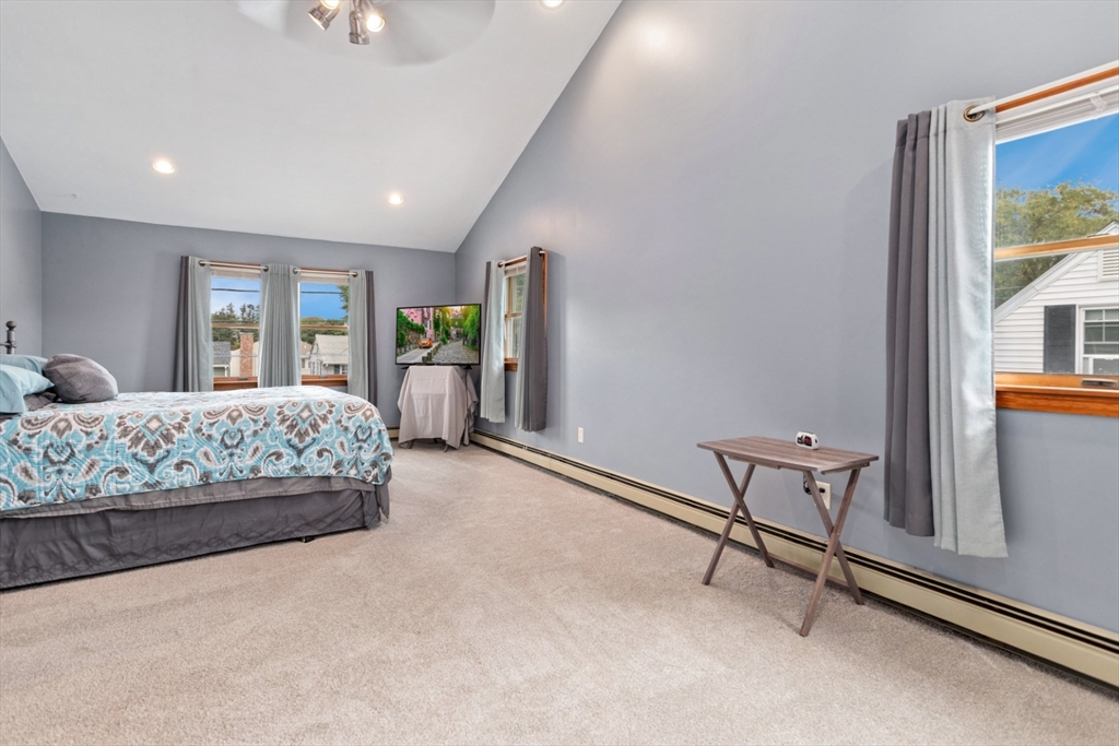 19 Cedar Grove Avenue Peabody, MA 01960 - Photo 17 of 34 Gallery Image 17