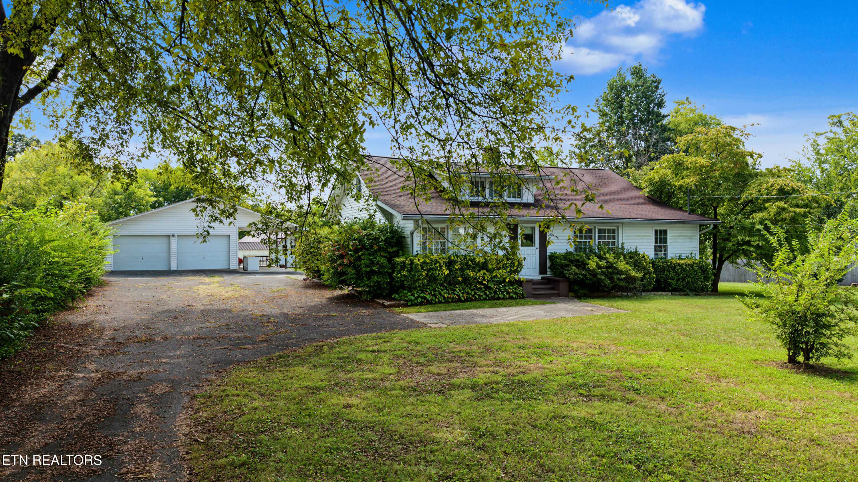 2330 Sevierville Road Maryville, TN 37804 - Photo 2 of 48 DJI_20260914130255_0441_D-2