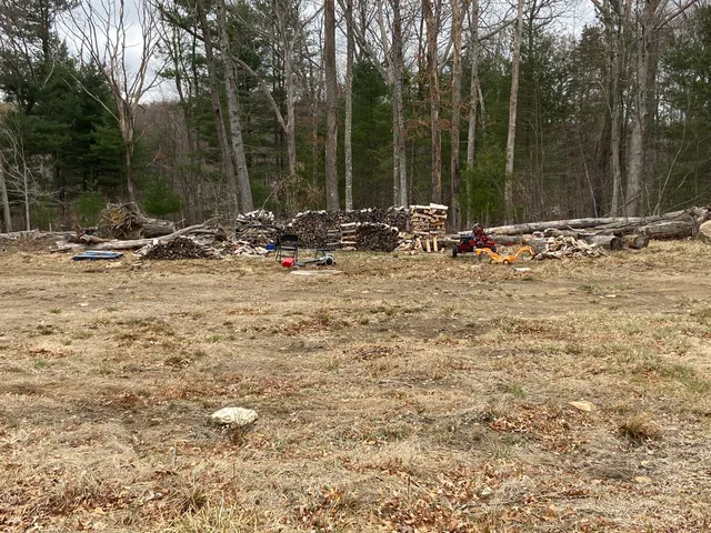 $99,900 | 26 Bass Lane, Brooklyn, CT 06234